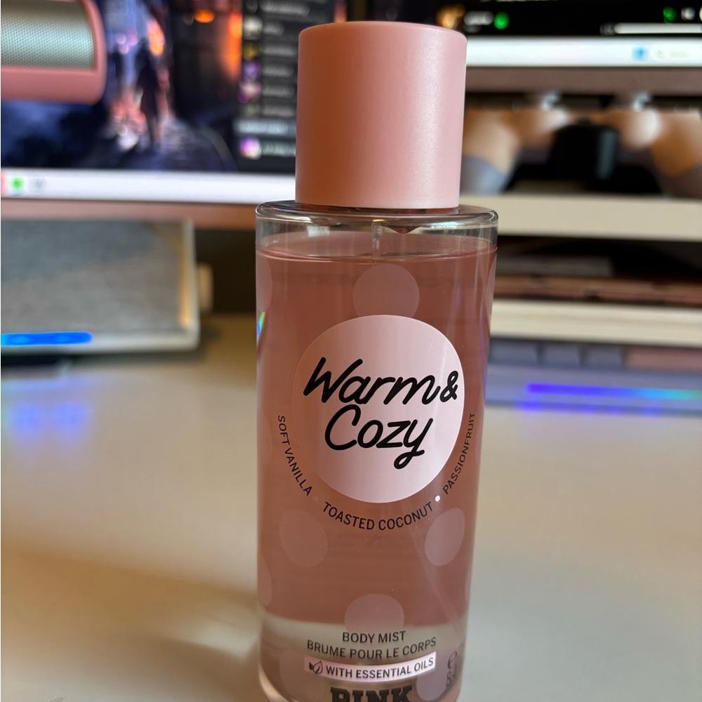 PINK Victoria's Secret Warm & Cozy Body Mist - Soft Pink
